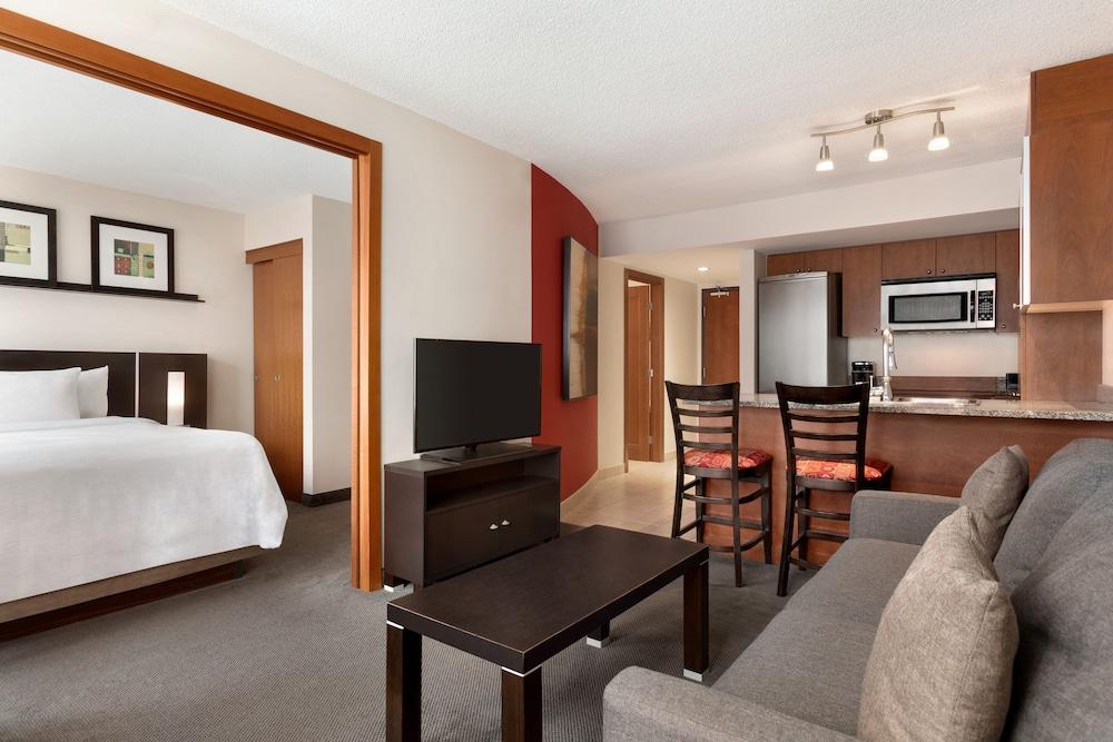 Embassy Suites By Hilton - Montréal Esterno foto