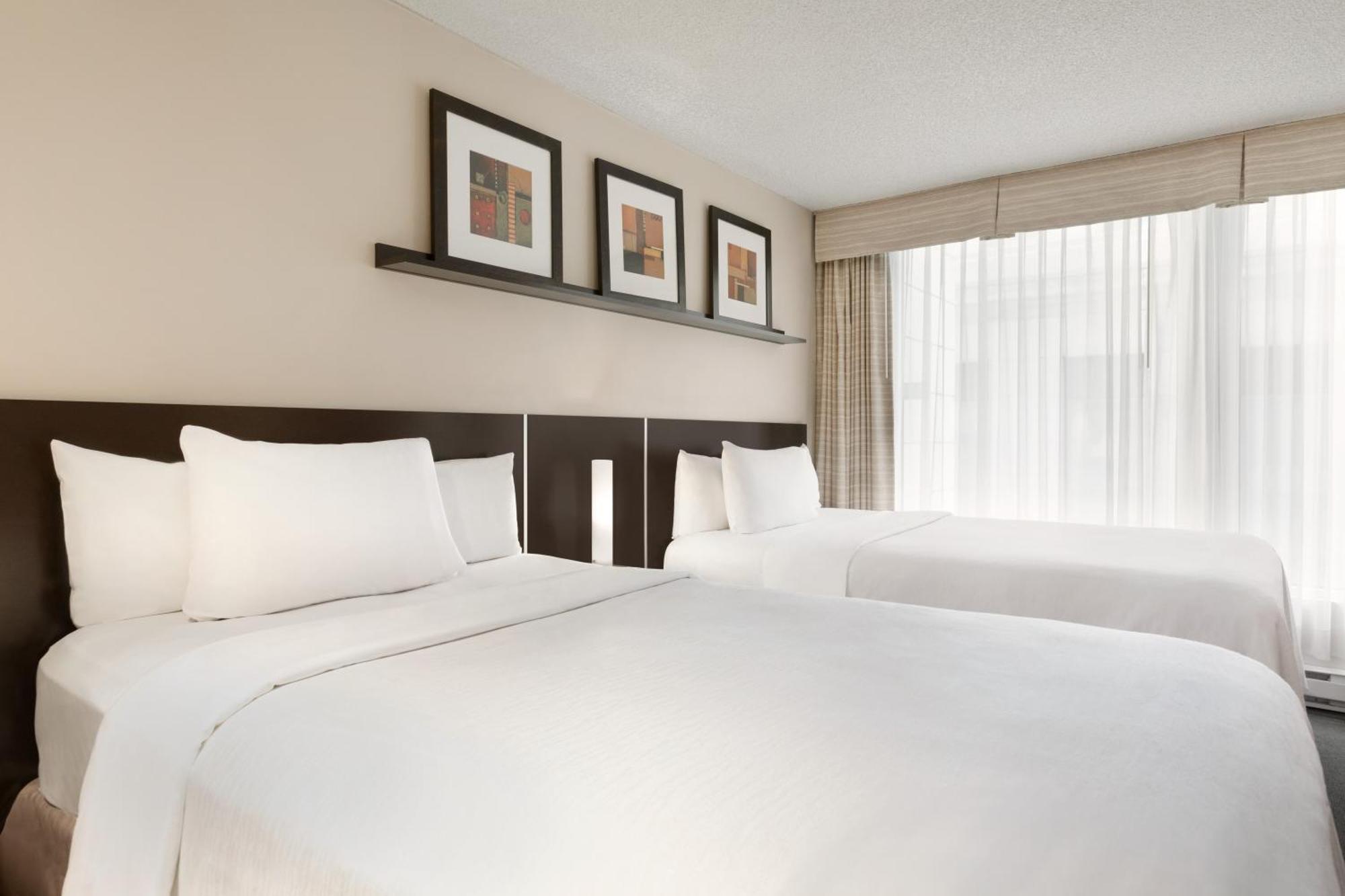 Embassy Suites By Hilton - Montréal Esterno foto