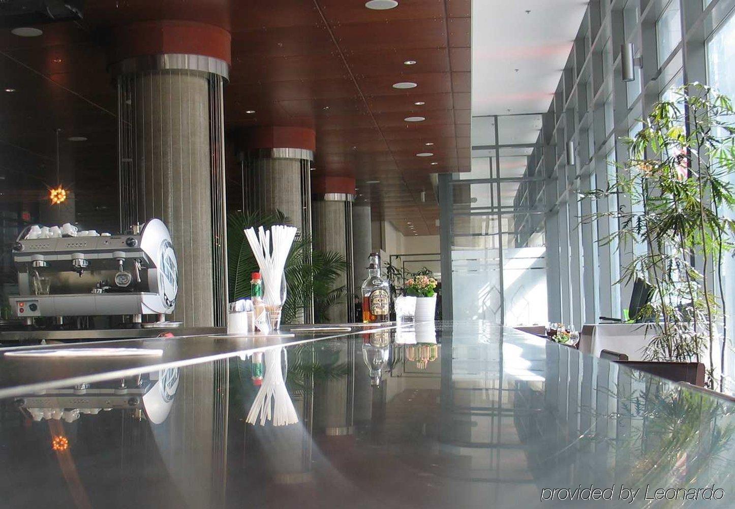 Embassy Suites By Hilton - Montréal Interno foto