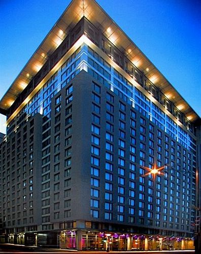 Embassy Suites By Hilton - Montréal Esterno foto